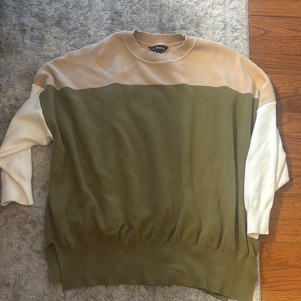 Banana Republic Women's Olive and Beige Crewneck Sweater